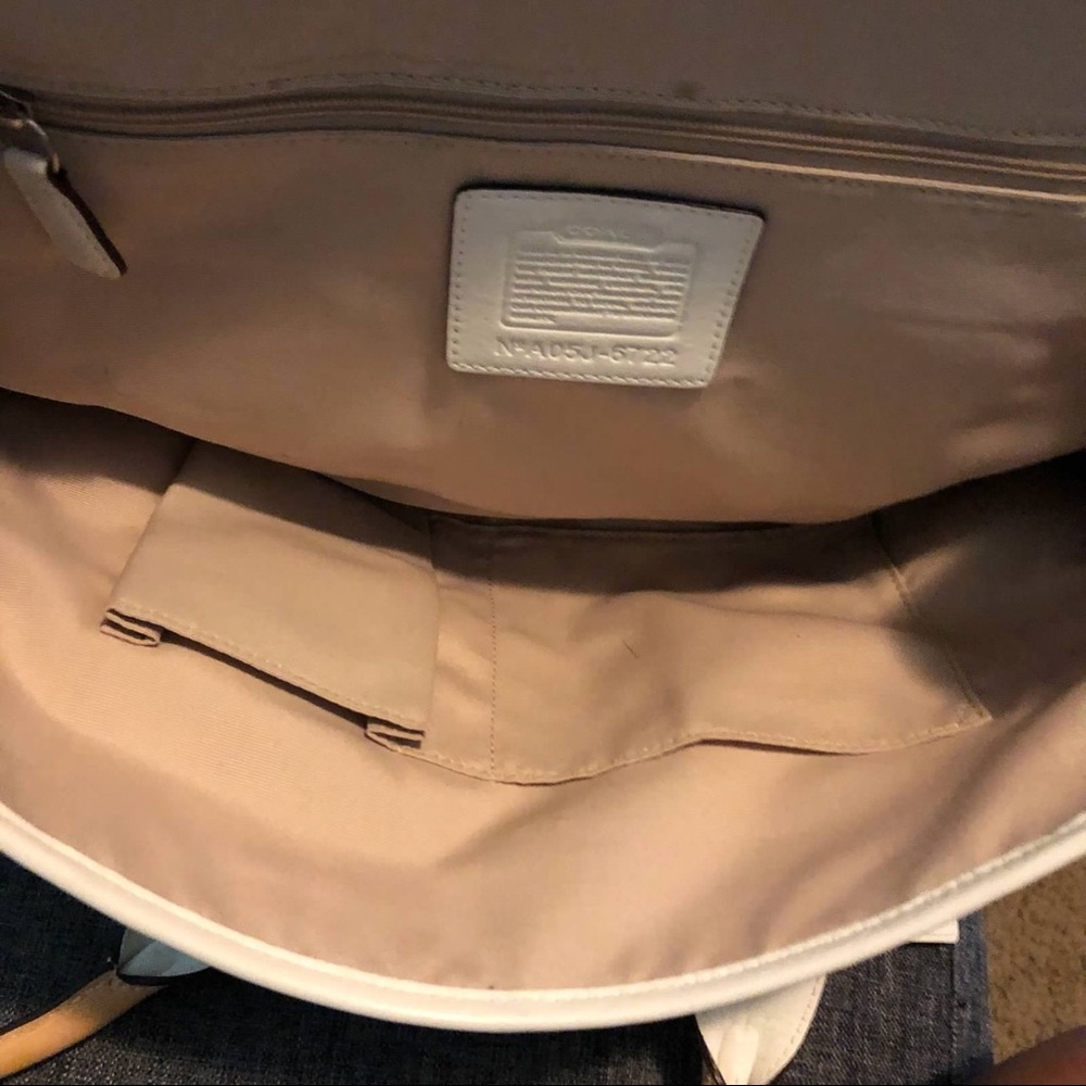Handbag - Picture 3 of 3